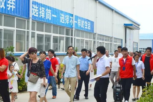 简一衣柜新郑 鲁山专卖店工厂团购会圆满成功