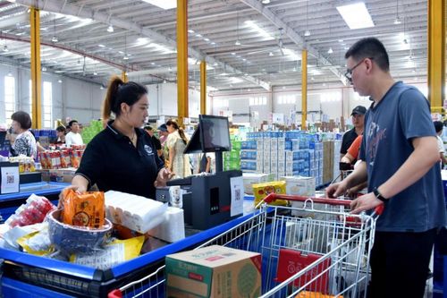 63个国家15000余种进口商品一站购 淳欣进口产品直购体验中心 港务店 开业